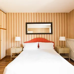 Montenapoleone - Sant Andrea Charme Penthouse Apartamento